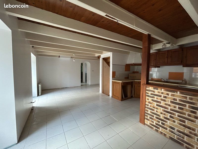 Maison à louer, 63m², Brandivy