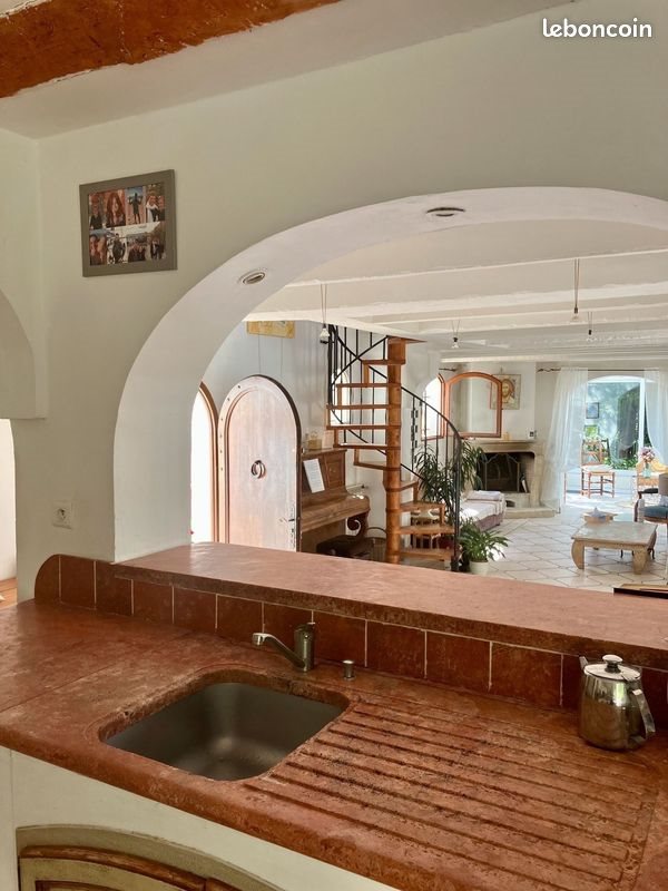 Maison à louer, 150m², Le Rouret