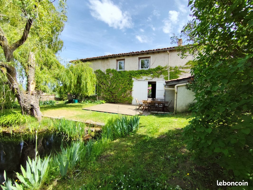 Maison à vendre, 171m², Boisset-Saint-Priest