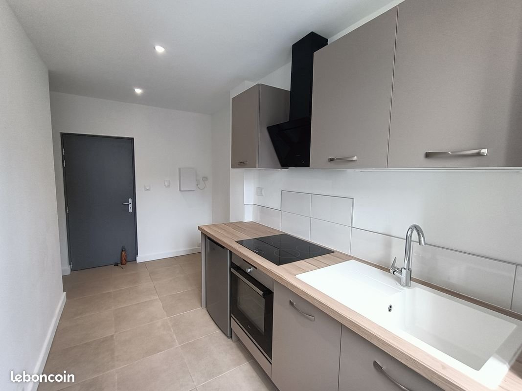 Appartement à louer, 60m², Chauffailles