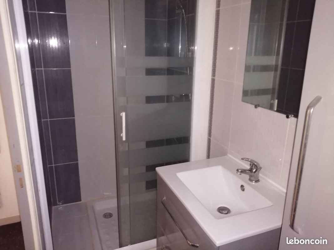 Appartement à louer, 27m², Pont-Saint-Esprit