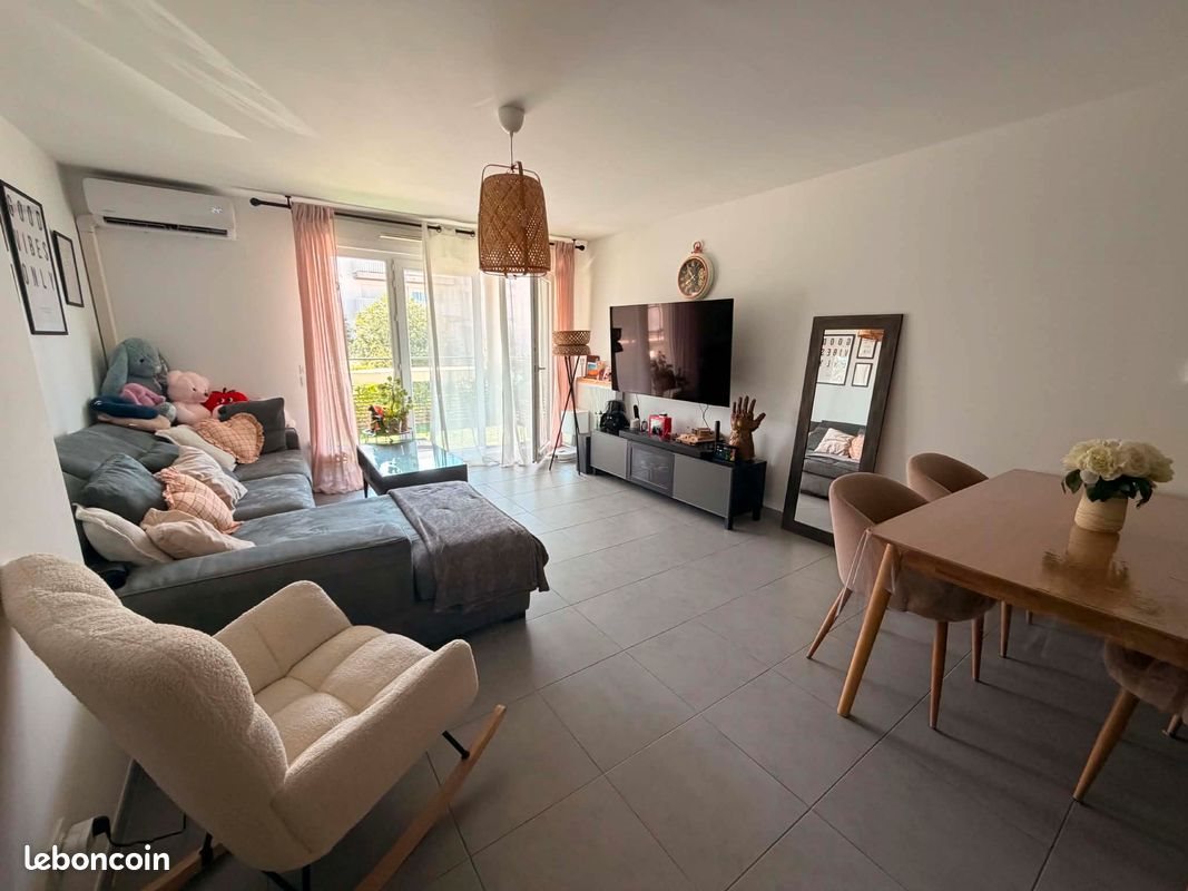 Appartement à vendre, 64m², Vitrolles
