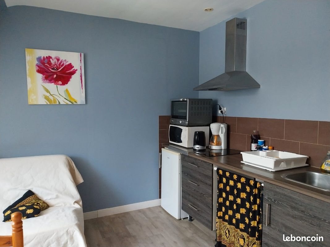 Appartement à louer, 26m², Plomodiern