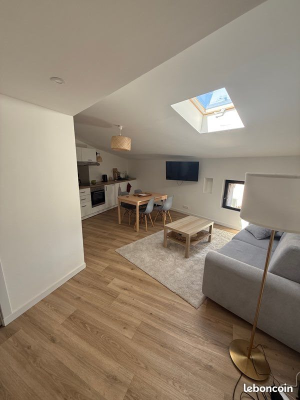 Appartement à louer, 27m², Roquebrune-sur-Argens