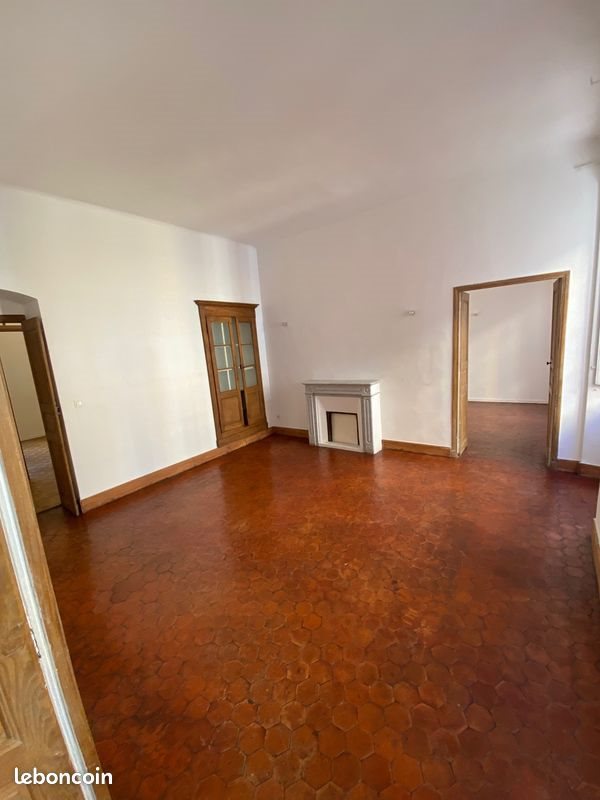 Appartement à louer, 143m², Bastia
