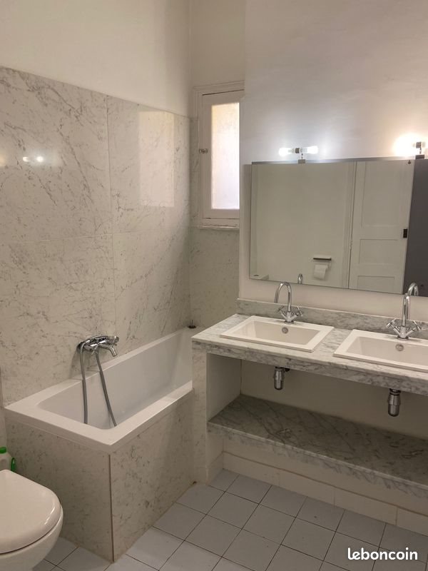 Appartement à louer, 143m², Bastia