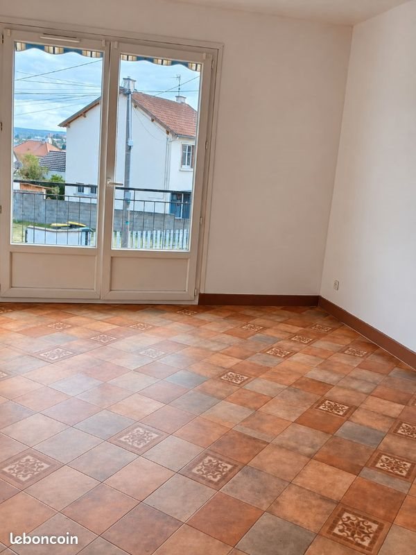 Maison à louer, 82m², Domérat