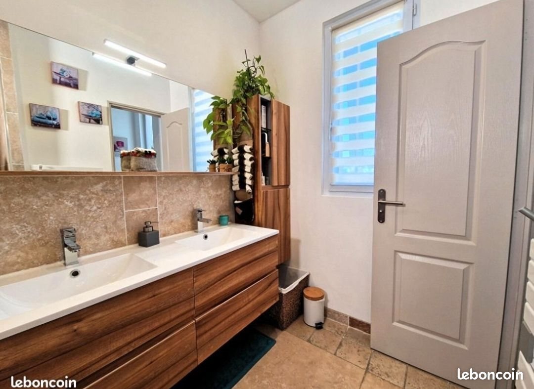 Appartement à louer, 110m², Châteaurenard