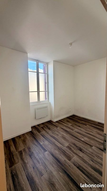 Appartement à louer, 28m², Oyonnax