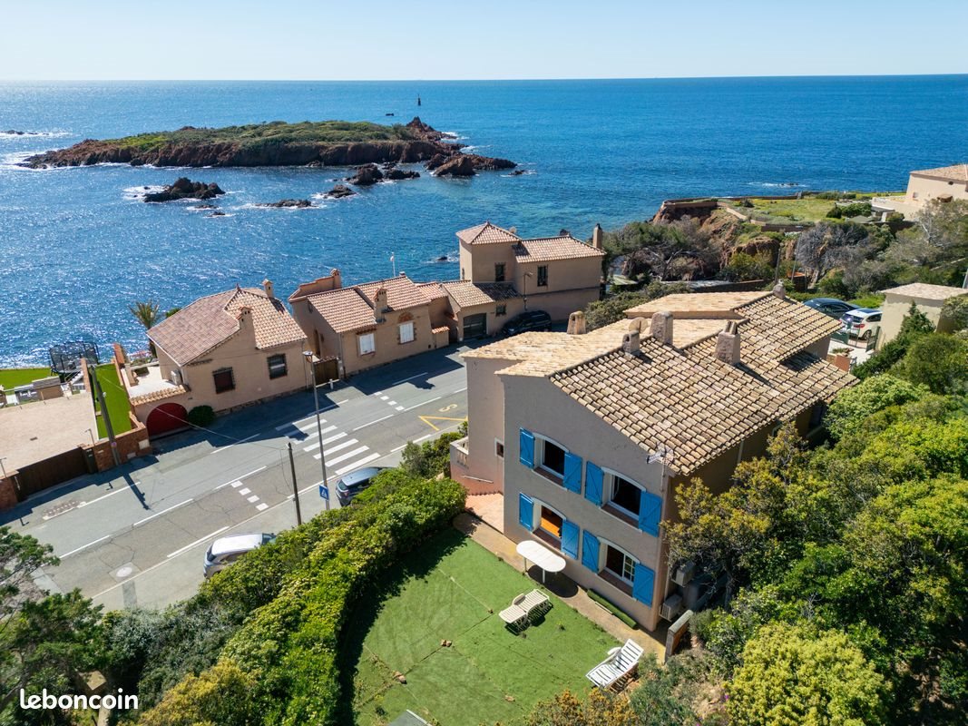 Maison à vendre, 215m², Saint-Raphaël