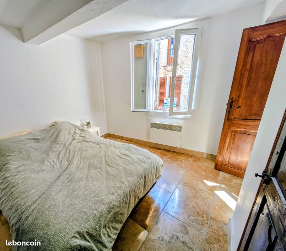 Appartement à louer, 45m², Vence
