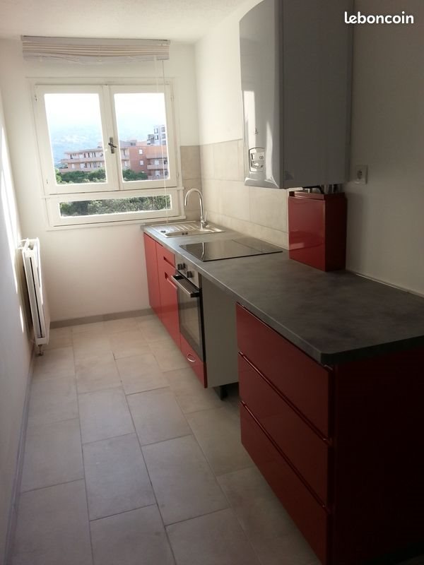 Appartement à louer, 49m², Bastia