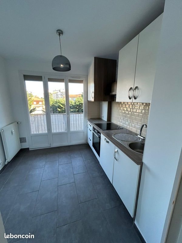 Appartement à louer, 64m², Roanne
