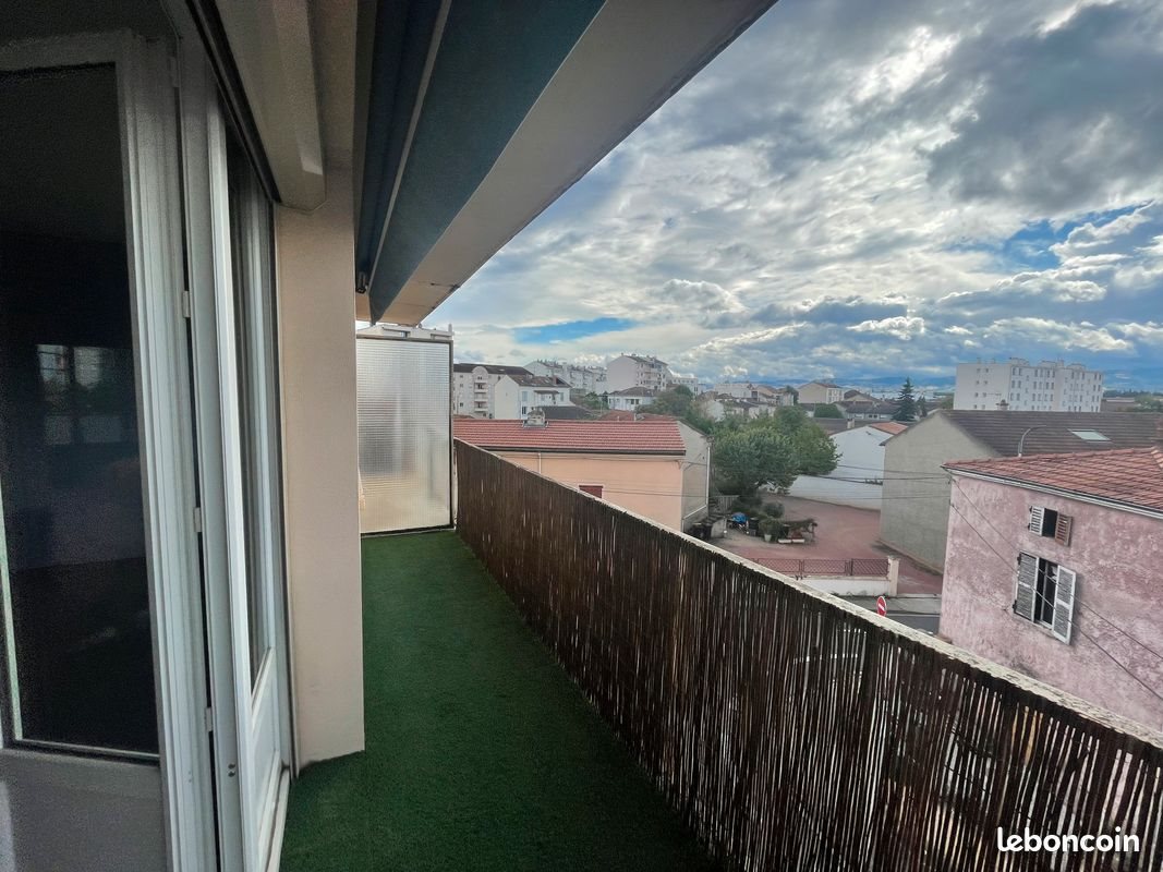 Appartement à louer, 64m², Roanne