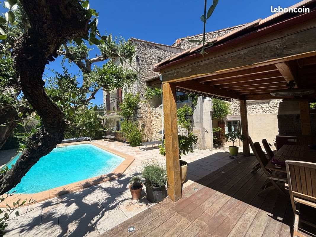 Maison à vendre, 163m², Saint-Geniès-de-Malgoirès