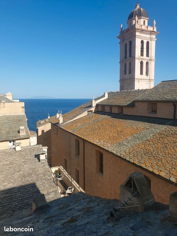 Appartement à louer, 42m², Bastia