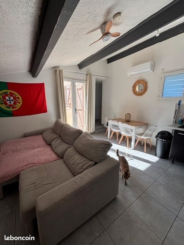 Appartement à louer, 60m², Eyguières