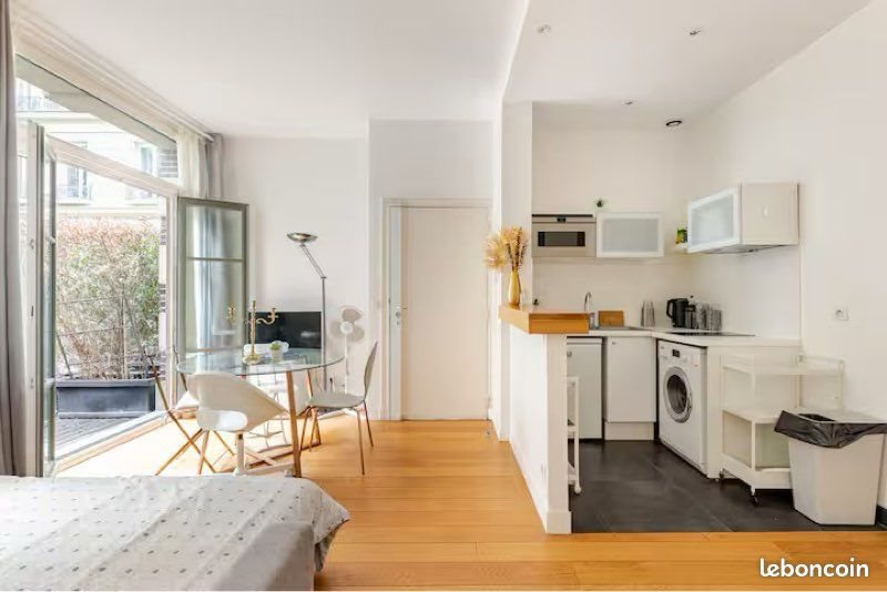 Appartement à louer, 40m², Paris 8ème