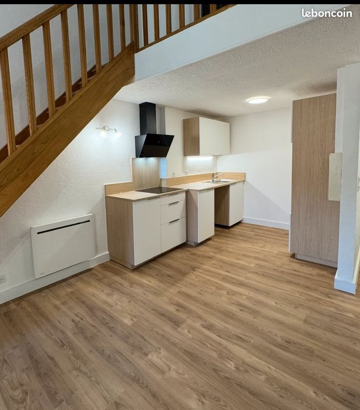 Appartement à louer, 54m², Néoules
