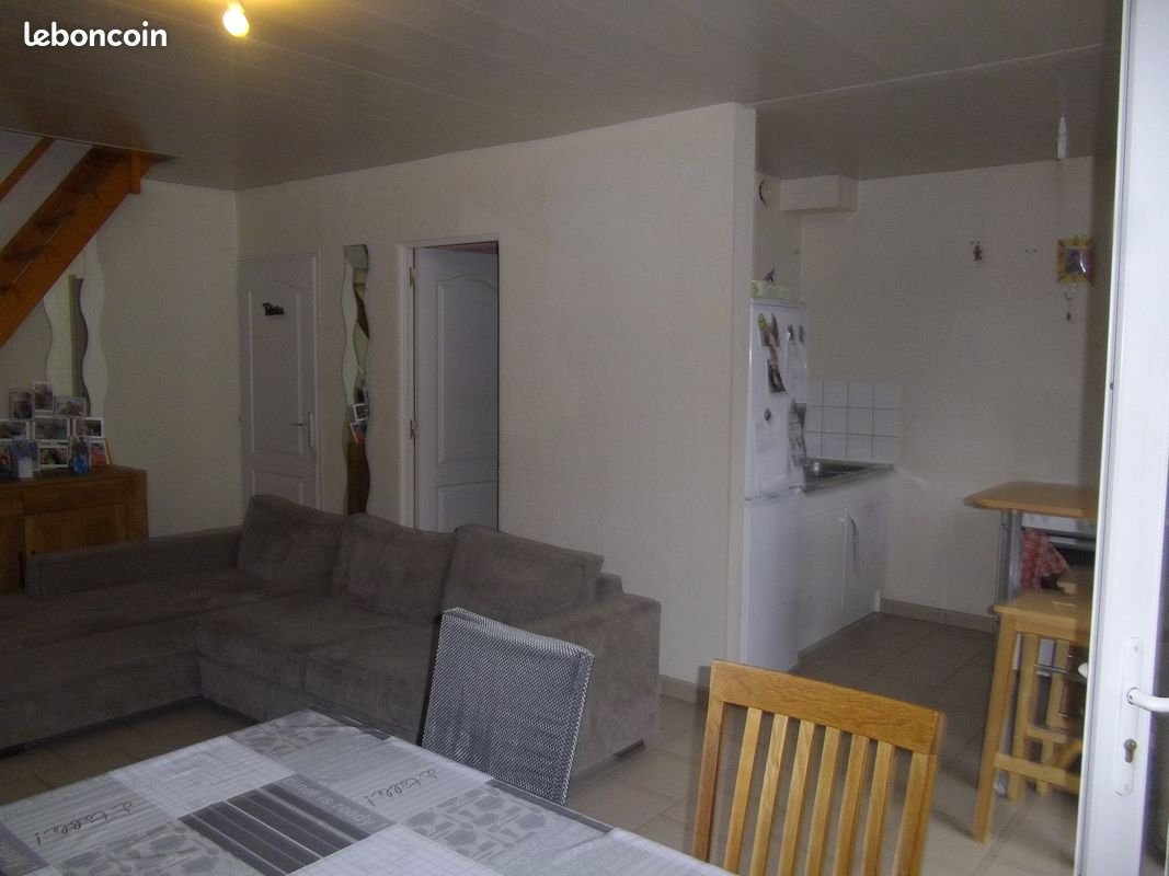 Appartement à louer, 65m², Râches
