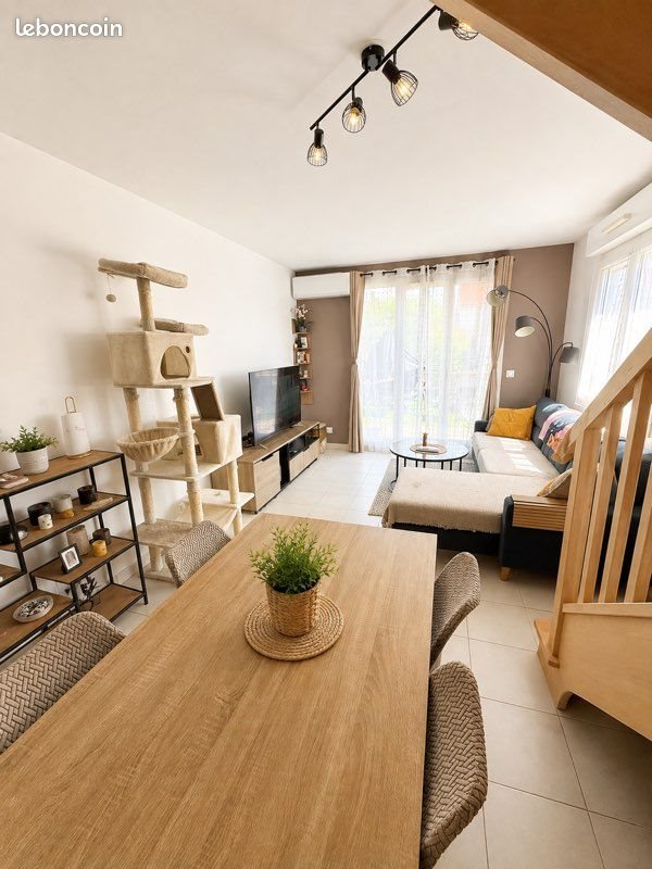 Appartement à louer, 55m², Neuves-Maisons