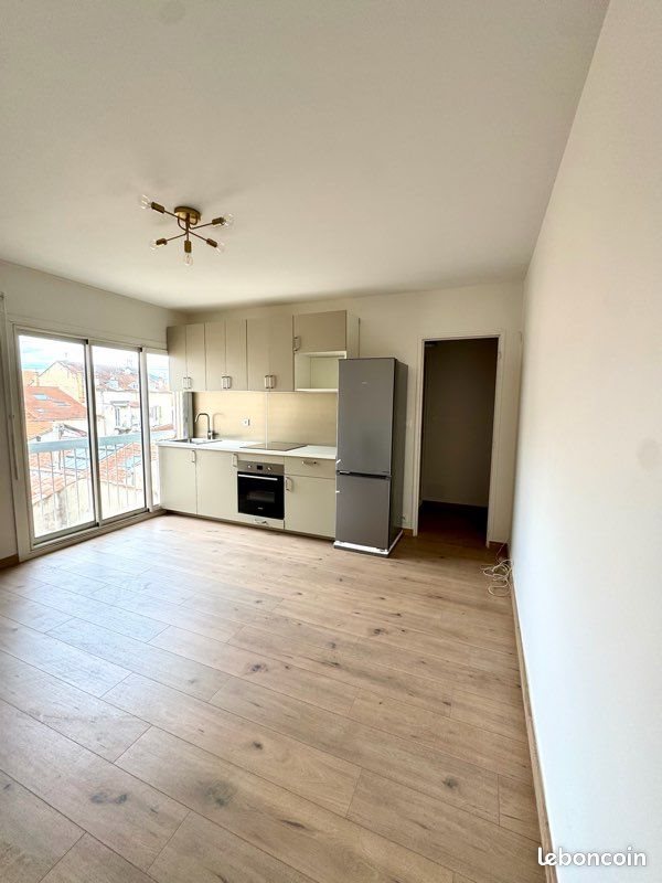 Appartement à louer, 30m², Hyères
