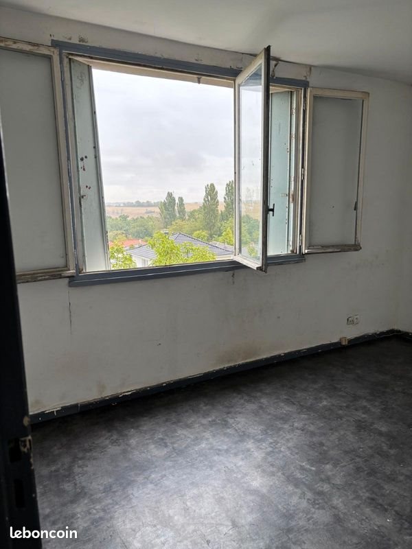 Appartement à louer, 25m², Saint-Avold