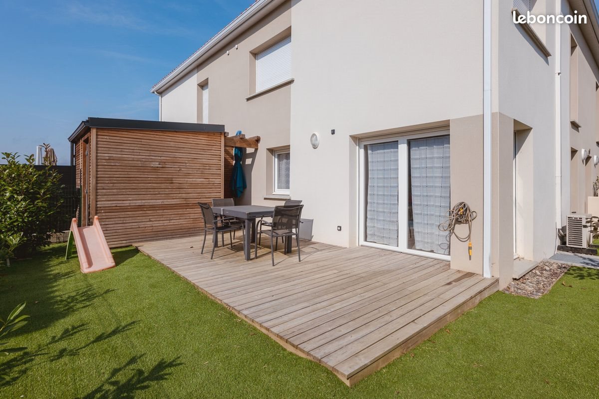 Appartement à louer, 82m², Sainte-Foy-d'Aigrefeuille