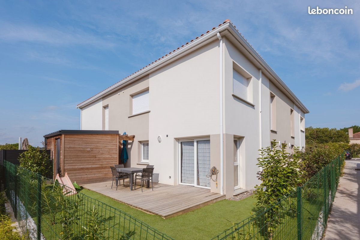 Appartement à louer, 82m², Sainte-Foy-d'Aigrefeuille