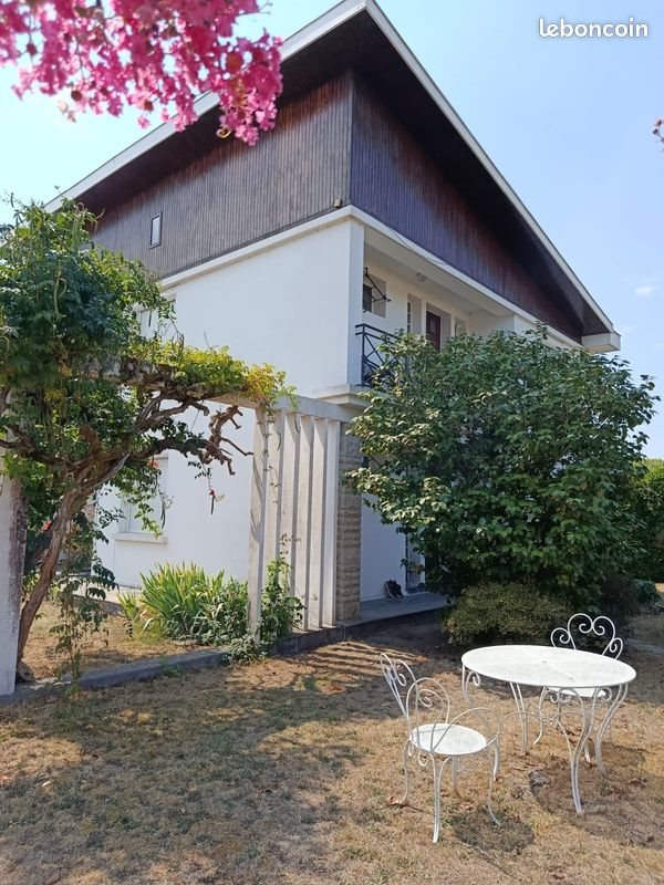 Maison à louer, 120m², Villeneuve-de-Marsan