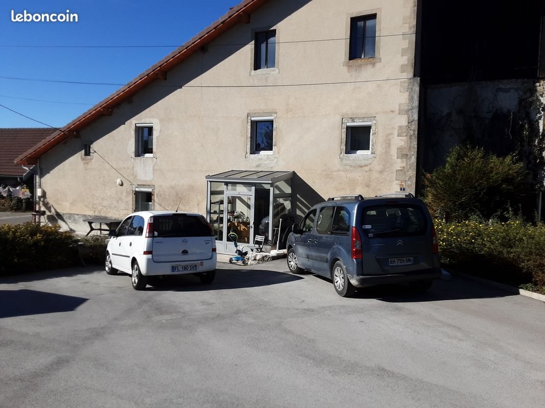 Appartement à louer, 78m², Mignovillard