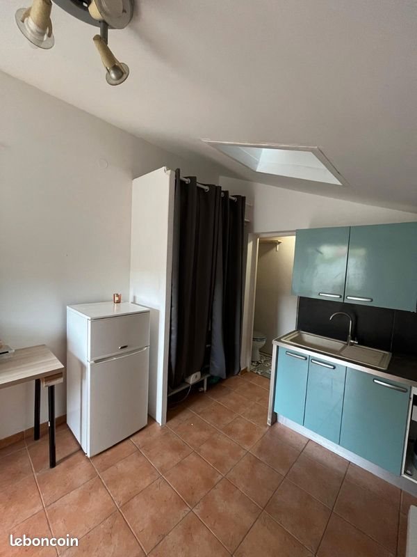 Appartement à louer, 20m², Marignane