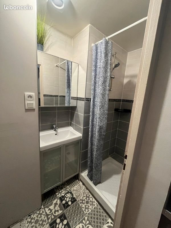 Appartement à louer, 20m², Marignane