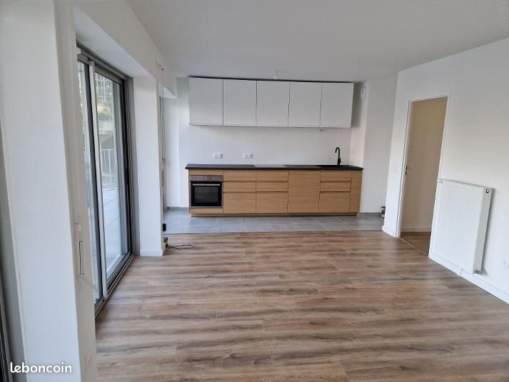 Appartement à louer, 70m², Nanterre