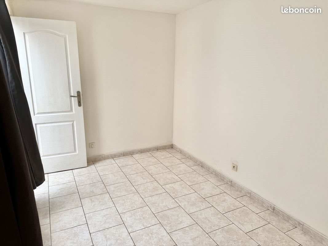 Appartement à louer, 43m², Douai