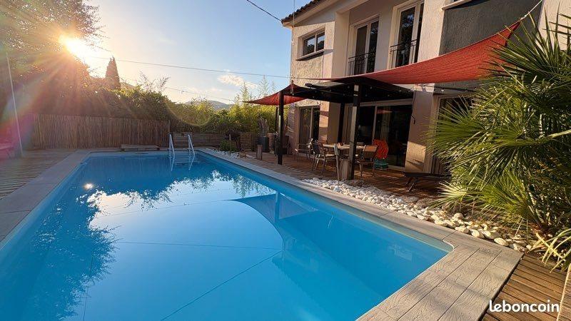 Maison à vendre, 165m², Solliès-Toucas