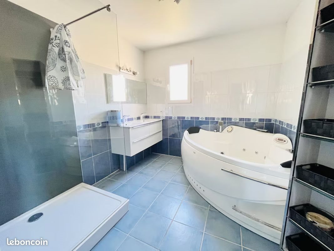 Maison à louer, 130m², Clermont-l'Hérault