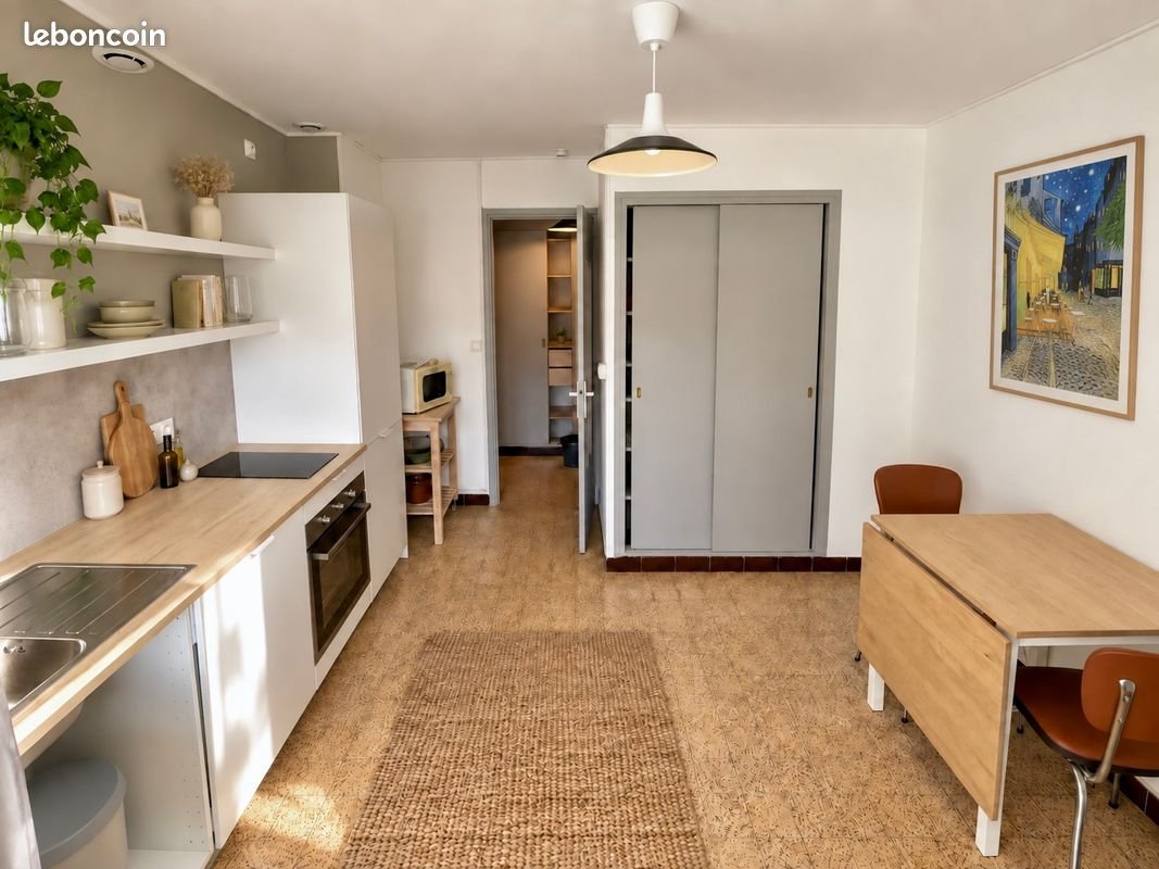 Appartement à louer, 57m², Arles
