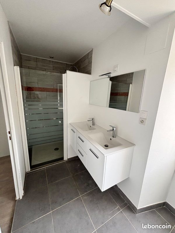 Maison à louer, 75m², Paillet
