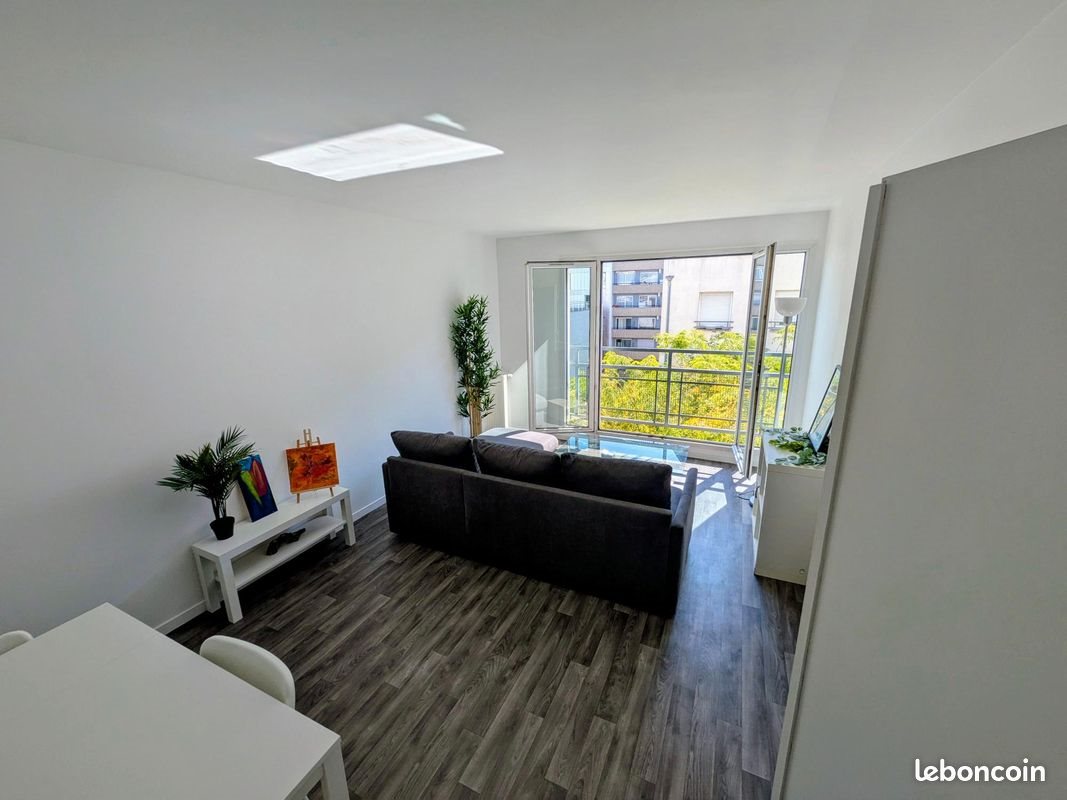 Appartement à louer, 58m², Clichy