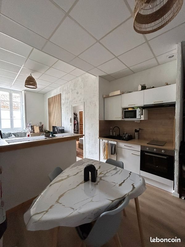Appartement à louer, 37m², Nîmes