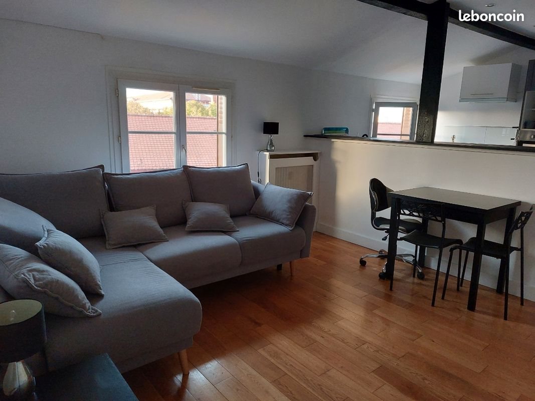Appartement à louer, 29m², Nanterre