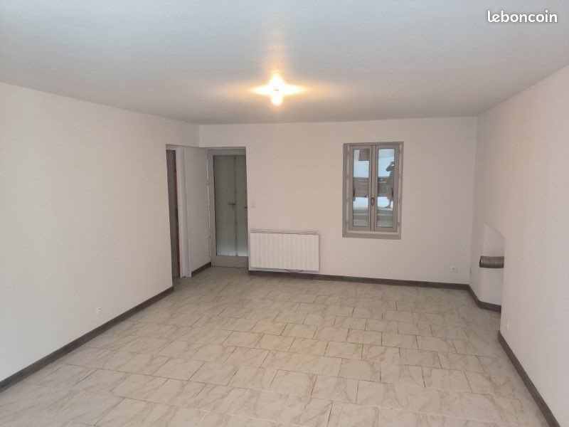 Maison à louer, 80m², Boussac