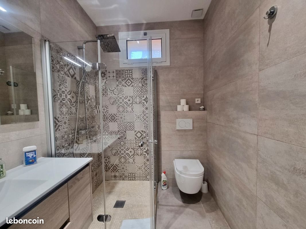 Appartement à louer, 80m², La Turbie