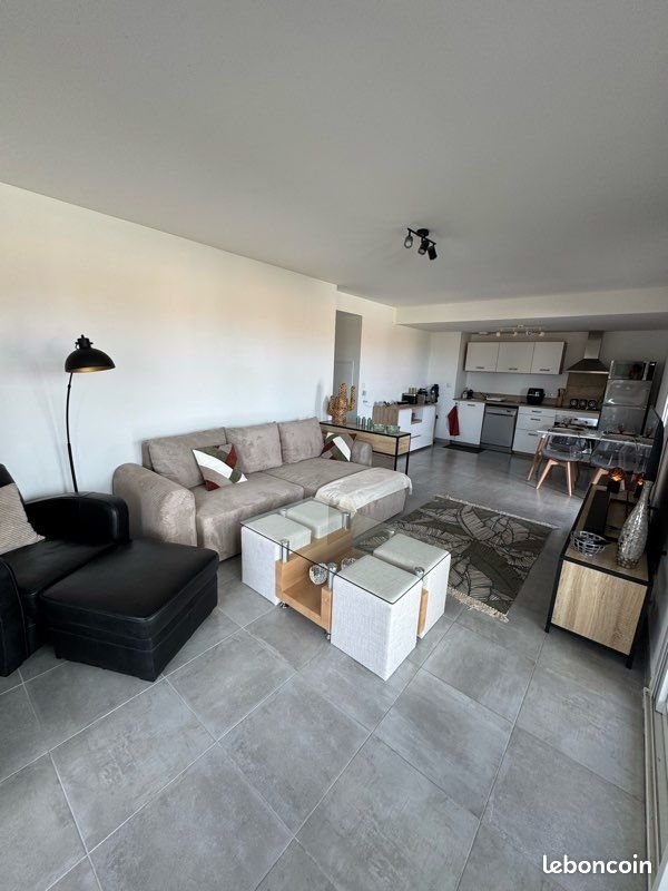 Appartement à louer, 65m², Roquebrune-sur-Argens