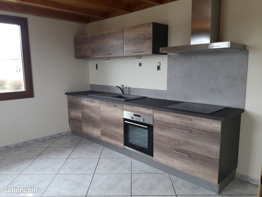 Appartement à louer, 92m², Flangebouche