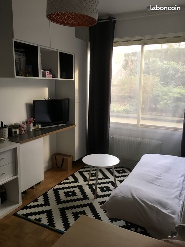 Appartement à louer, 16m², Courbevoie