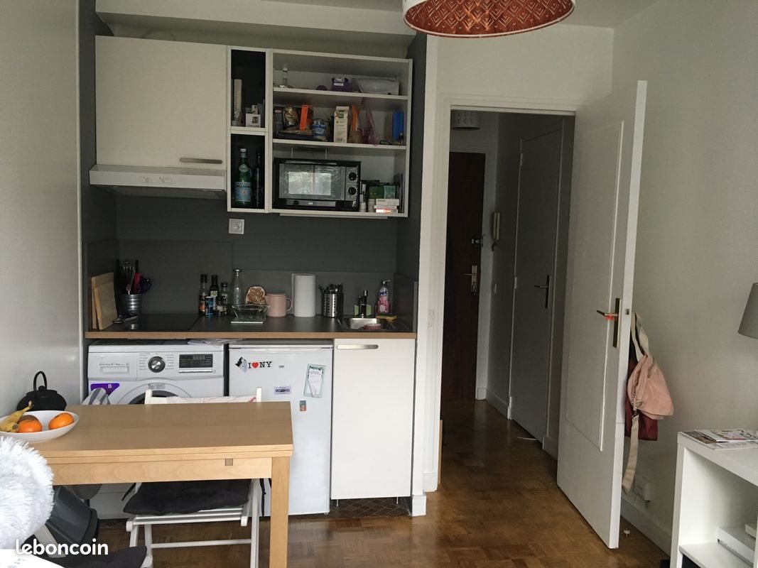 Appartement à louer, 16m², Courbevoie