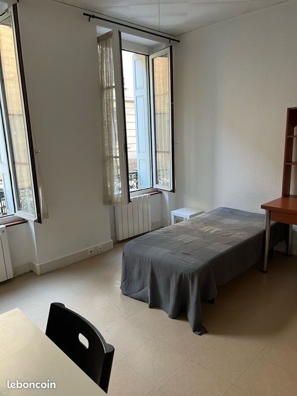 Appartement à louer, 22m², Saint-Étienne