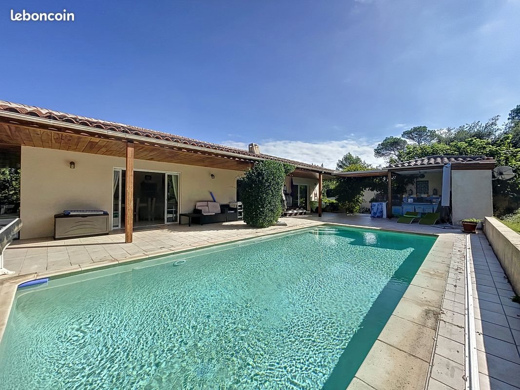 Maison à louer, 140m², Le Thoronet